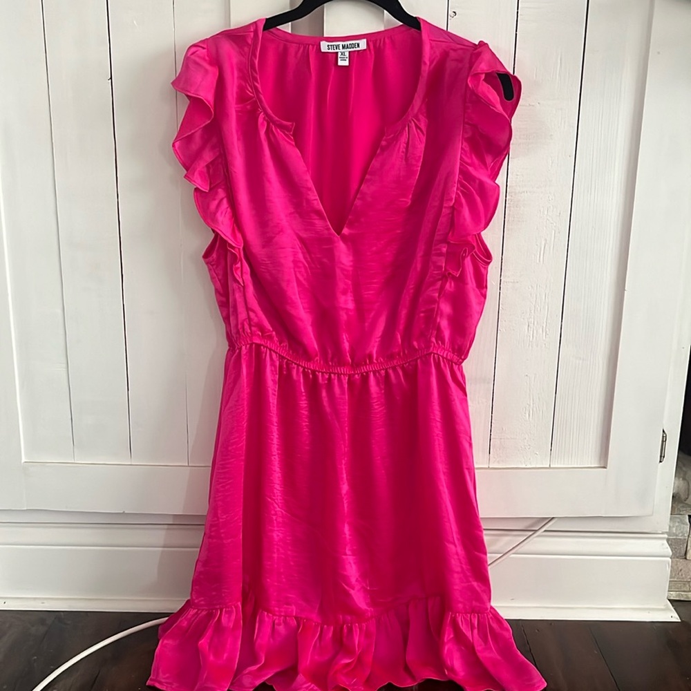 Steve Madden hot pink satin feel sleeveless dress size xl